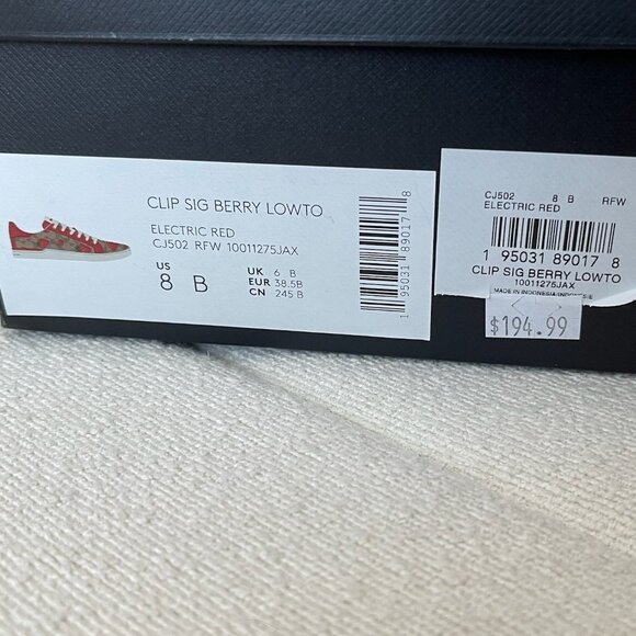 Coach Clip Low Top Sneaker In Signature Canvas With Wild Strawberry Print - Picture 11 of 11